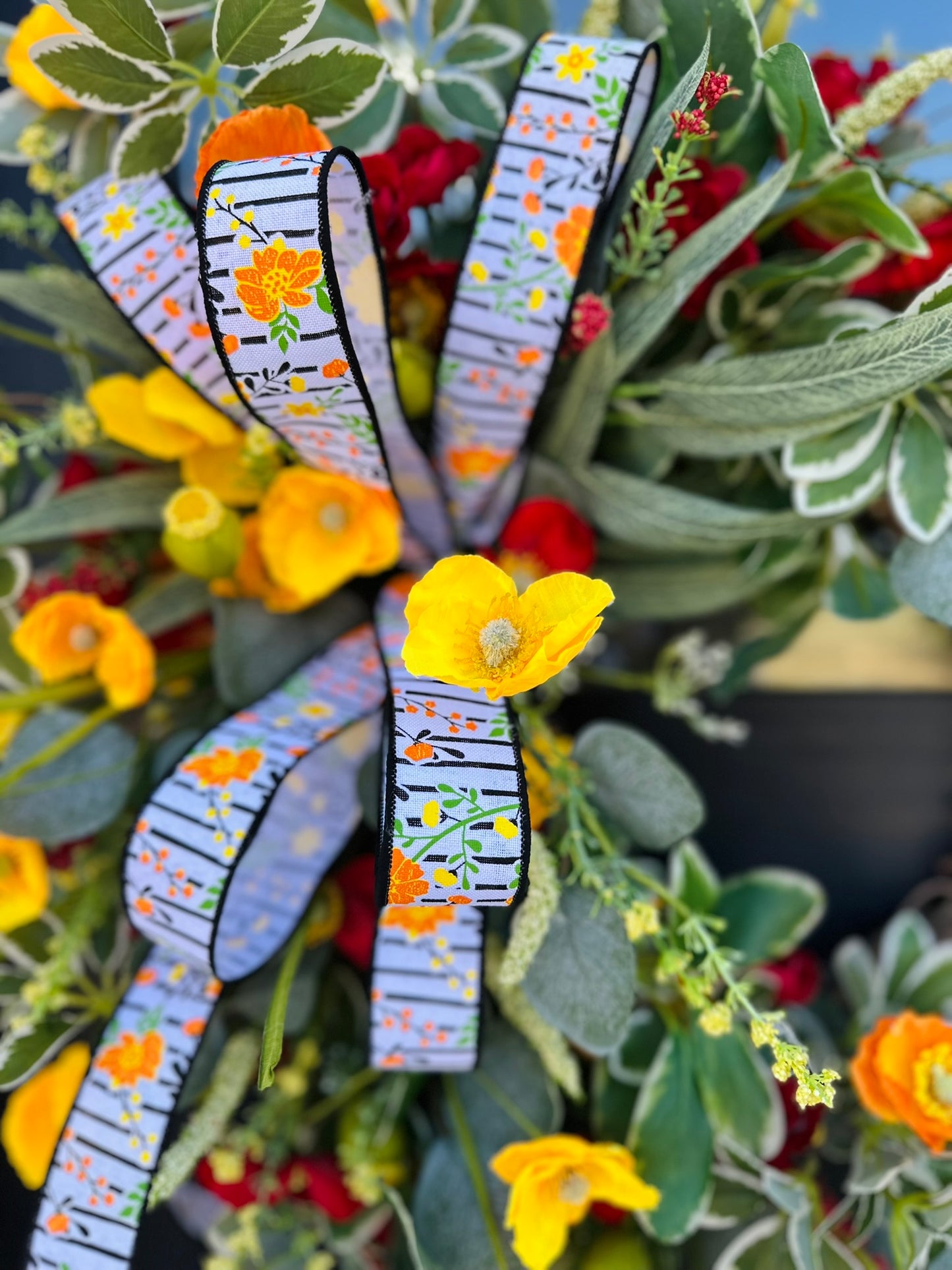 Summer Floral Grapevine Wreath with Poppies, Ranunculus & Eucalyptus – Bright Front Door Decor