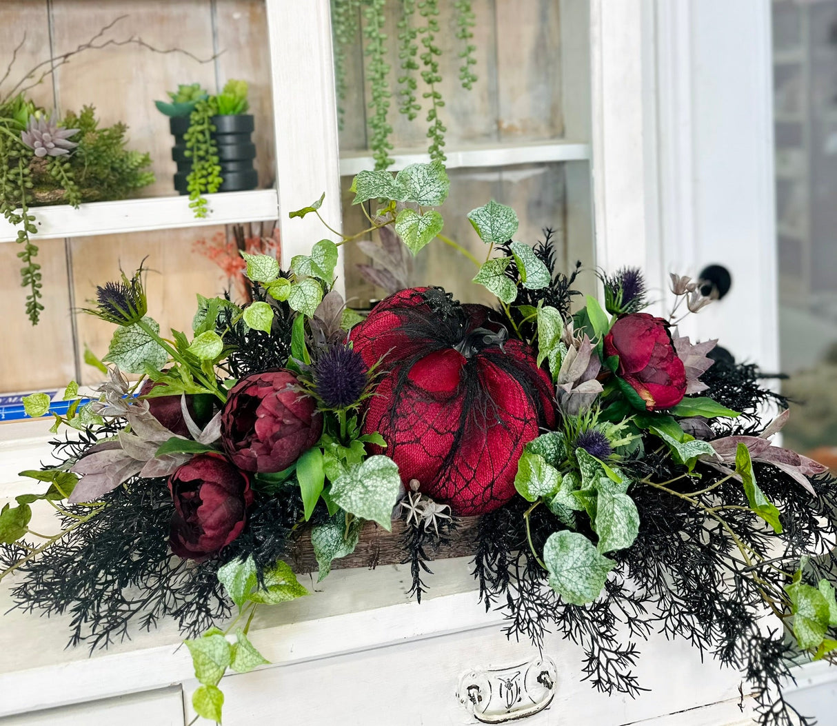 Gothic Halloween Pumpkin Floral Arrangement | Glam Halloween Table Decor TCT Crafts