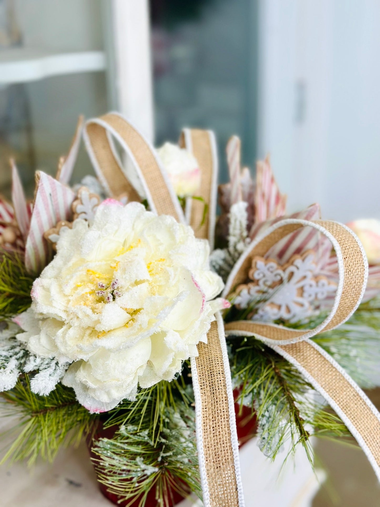Rustic Glam Gingerbread Christmas Arrangement with Snowy Peonies & Burlap Ribbon TCT Crafts