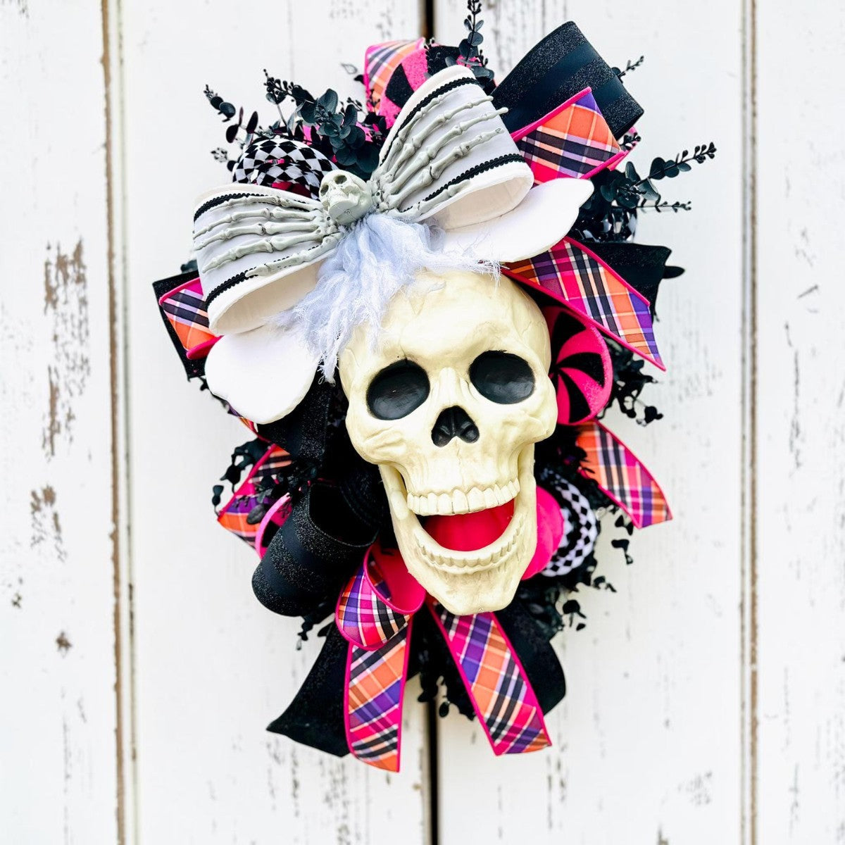Pink Halloween Skull Swag – Fun Door Decor for Spooky Season TCT Crafts