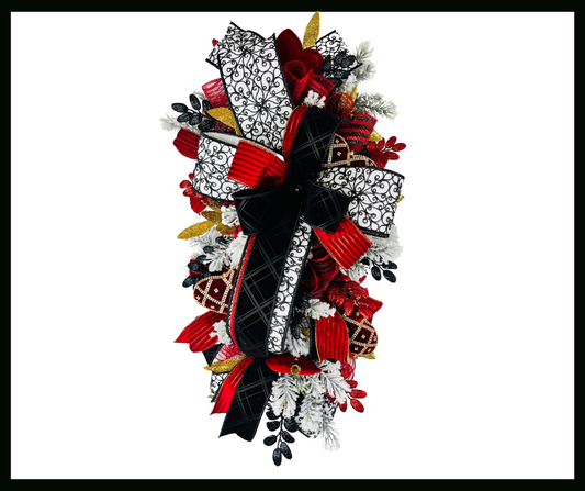 Elegant Red, Black, & Gold Valentine's Day Swag/Wreath_TCT1589 TCT Crafts