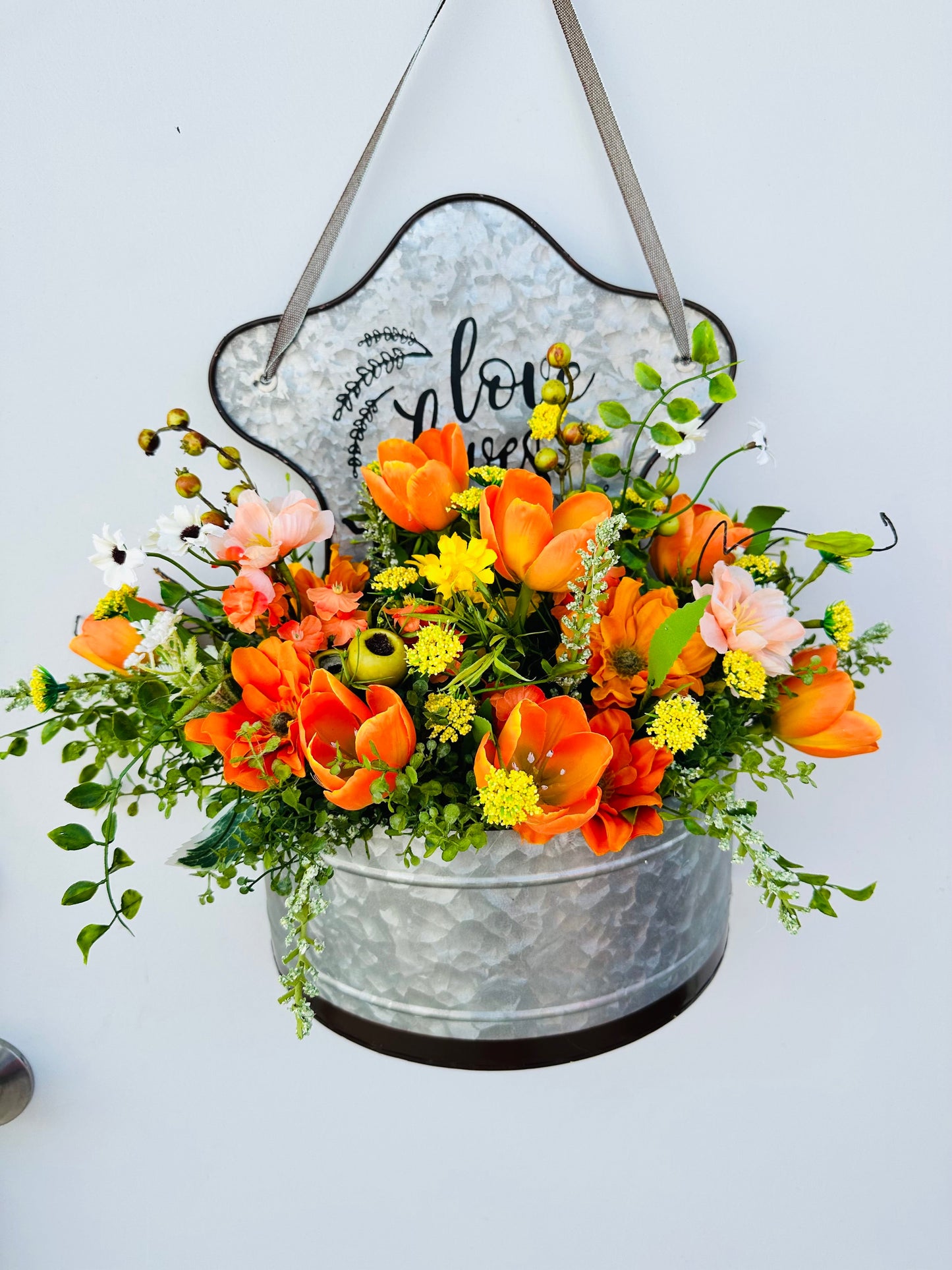 Mother's Day Wildflower Door Hanger/Arrangement -TCT1620 TCT Crafts