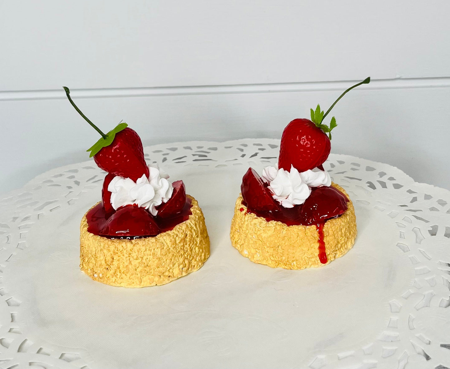 Fake Strawberry Shortcake Tiered Tray Decor/Food Prop-TCT1546 TCT Crafts