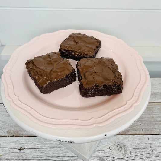 One Fake Brownie Food Prop/Fake Bake-TCT1567 TCT Crafts