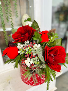 Red Cardinal Holiday Floral Arrangement – 21"x21" Red and Green Winter Christmas Centerpiece