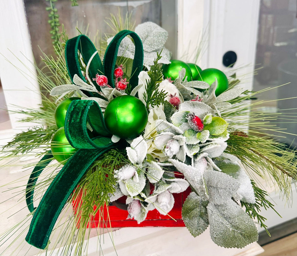 Small Christmas Arrangement in Red Wooden Box – Green Ornaments & Snowy Roses TCT Crafts
