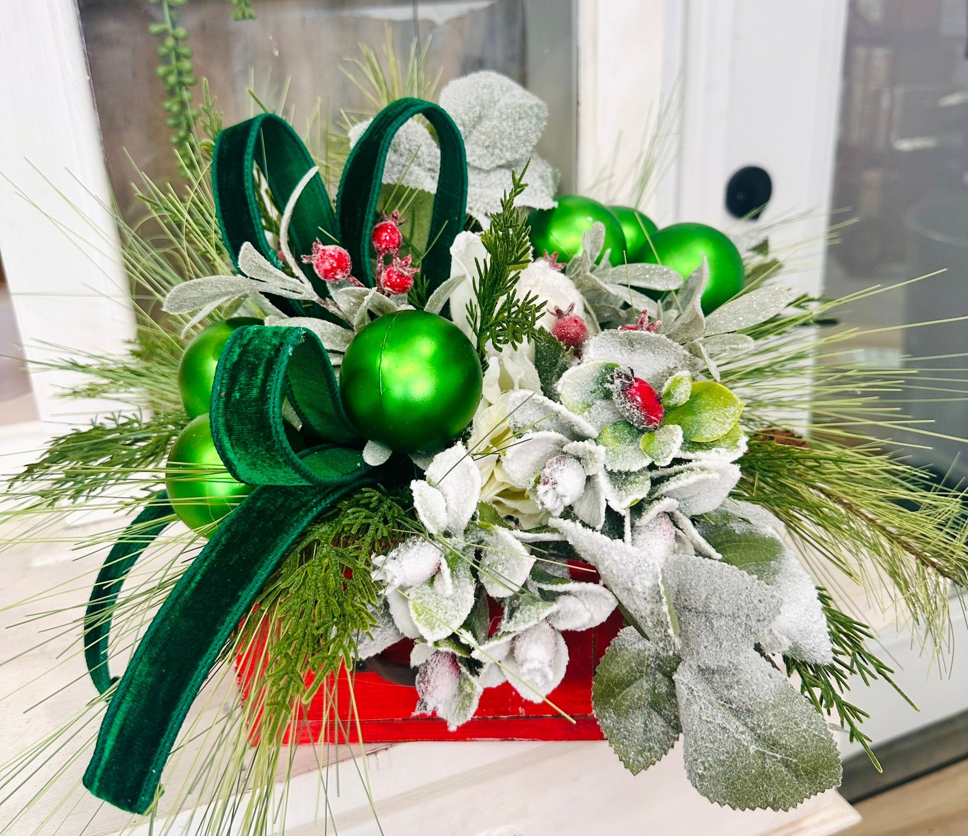 Small Christmas Arrangement in Red Wooden Box – Green Ornaments & Snowy Roses TCT Crafts