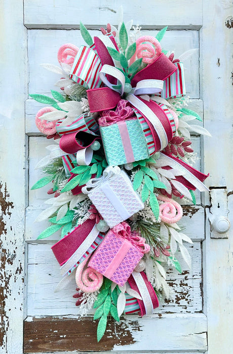 Pastel Pink & Mint Gift Box Christmas Swag – Whimsical Holiday Door Decor TCT Crafts