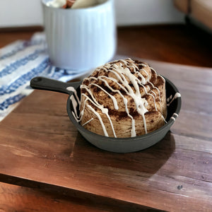 Realistic Faux Cinnamon Roll Decor in 4" Cast Iron Skillet, Artificial Bakery Food Display for Kitchen & Tiered Trays