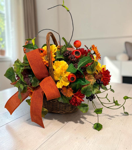 Small Fall Basket Arrangement for Autumn Table and Entry Decor TCT Crafts