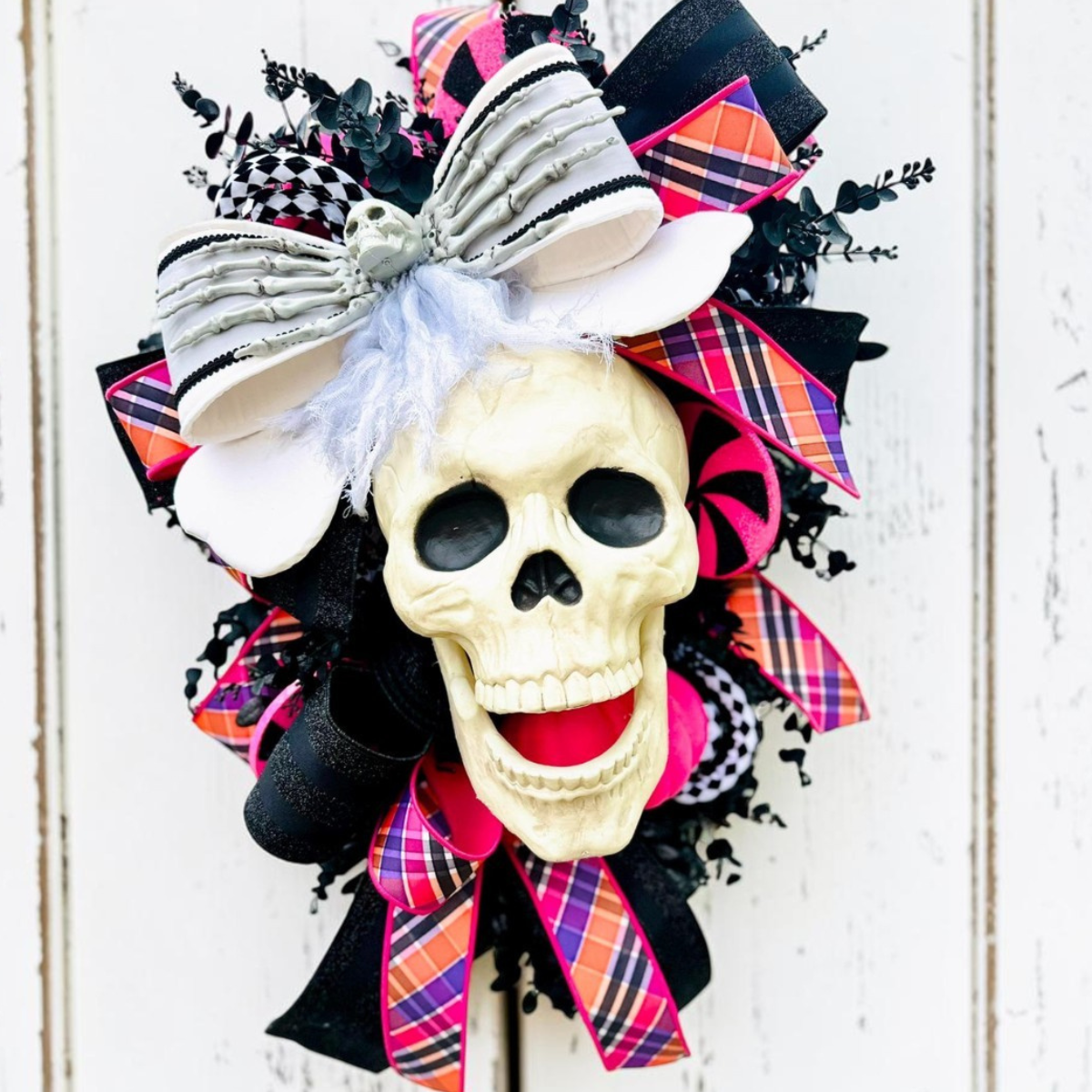 Pink Halloween Skull Swag – Fun Door Decor for Spooky Season TCT Crafts