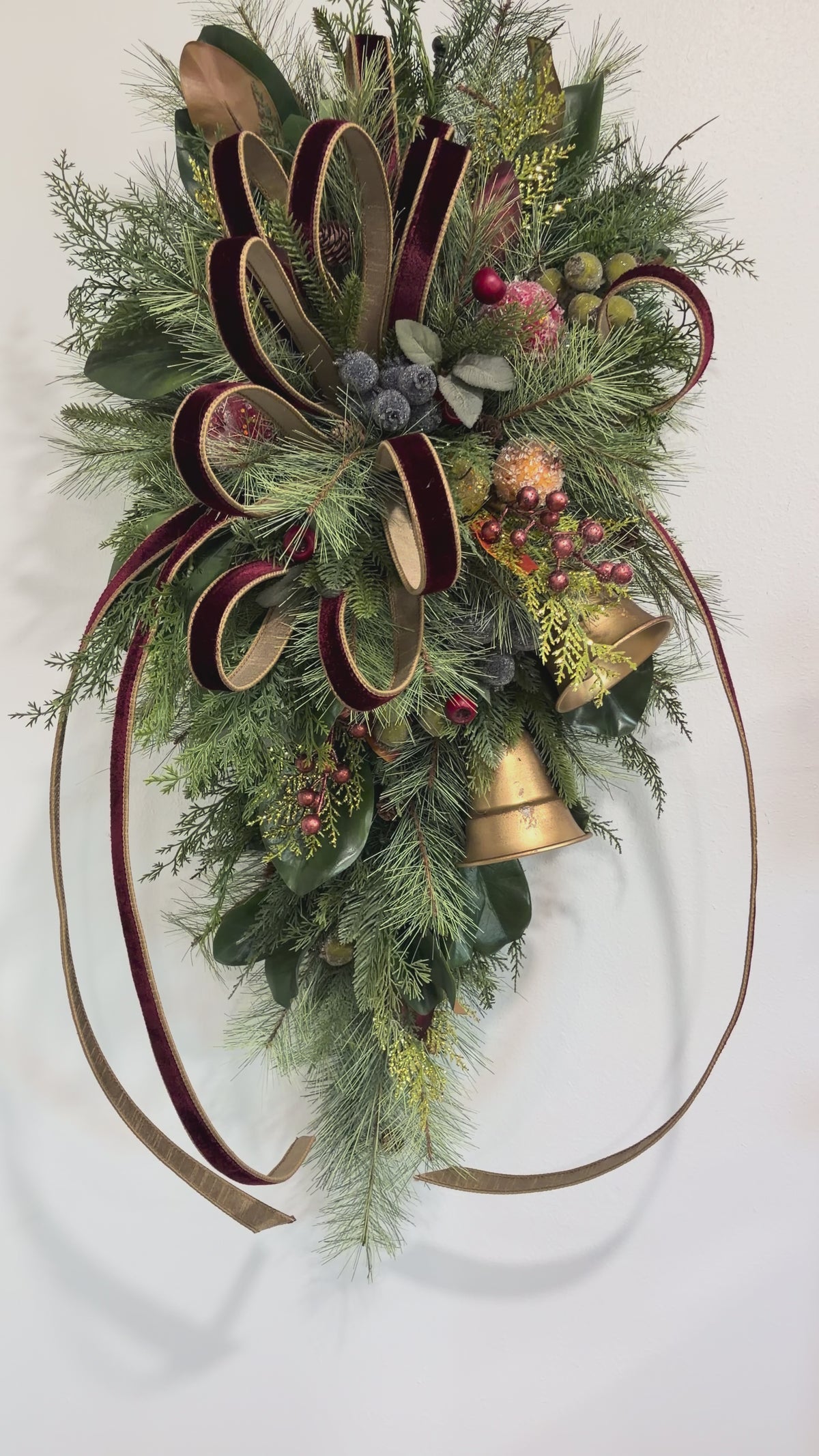 Williamsburg Deluxe Christmas Door Swag - Gold Bells-2195