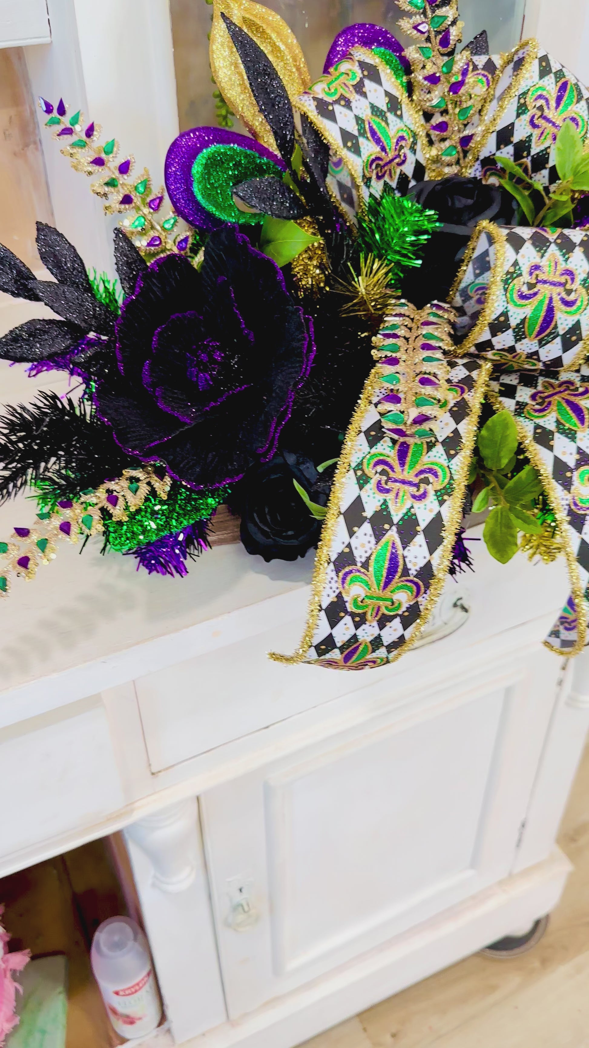 Mardi Gras Fleur De Lis Floral Centerpiece – TCTCrafts, image size:1946x3460