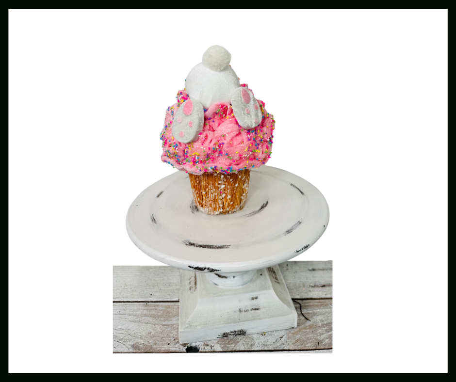 Sweet and Playful: Bunny Butt Cupcake Ornament H8xDIA6-63281PK TCT Crafts