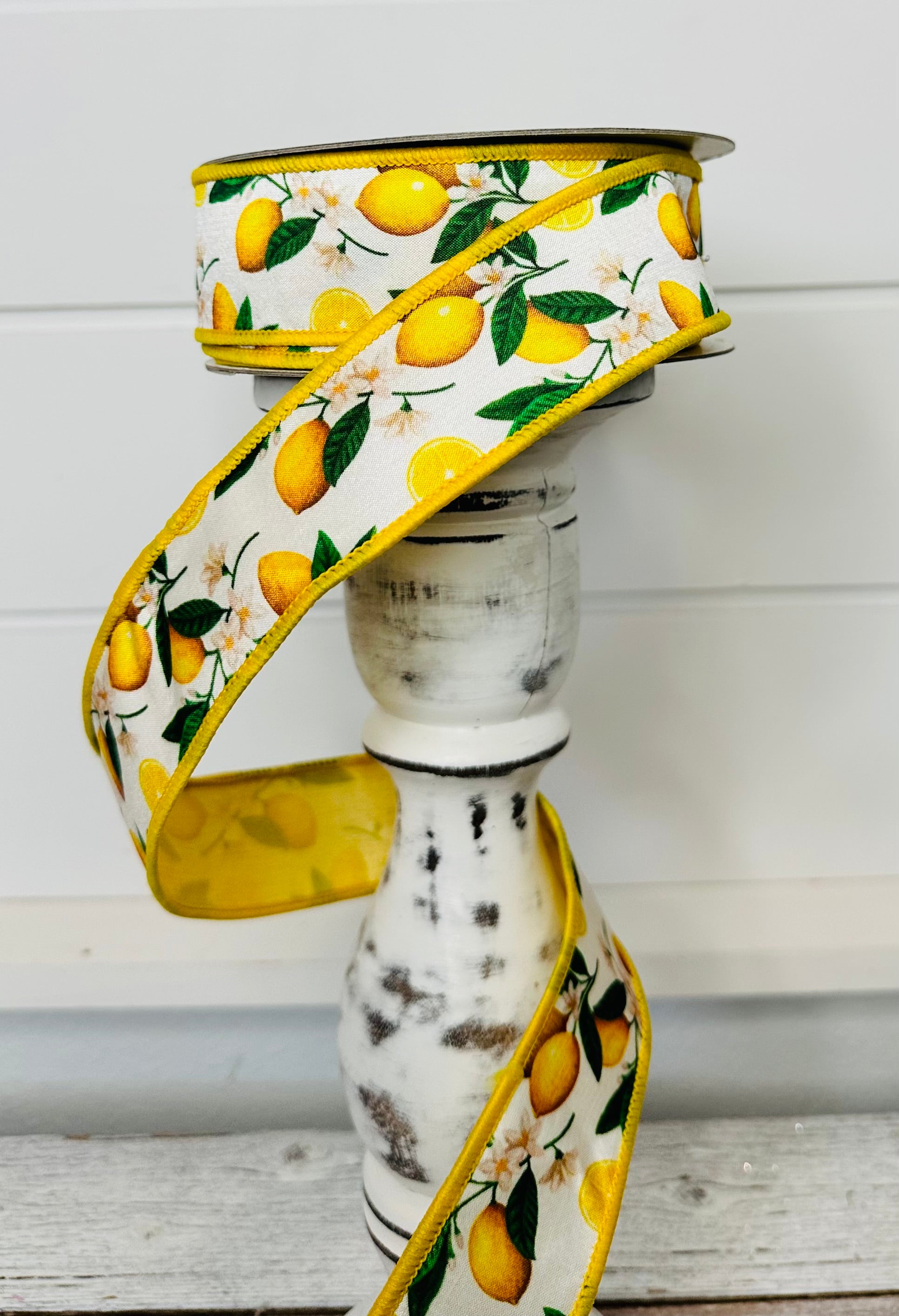 1.5" X 10YD Farrisilk Lemon Blossoms Wired Ribbon Farrisilk
