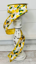 Load image into Gallery viewer, 1.5&quot; X 10YD Farrisilk Lemon Blossoms Wired Ribbon