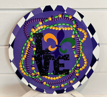 Load image into Gallery viewer, 11.75&quot; Round Metal Mardi Gras Love Sign
