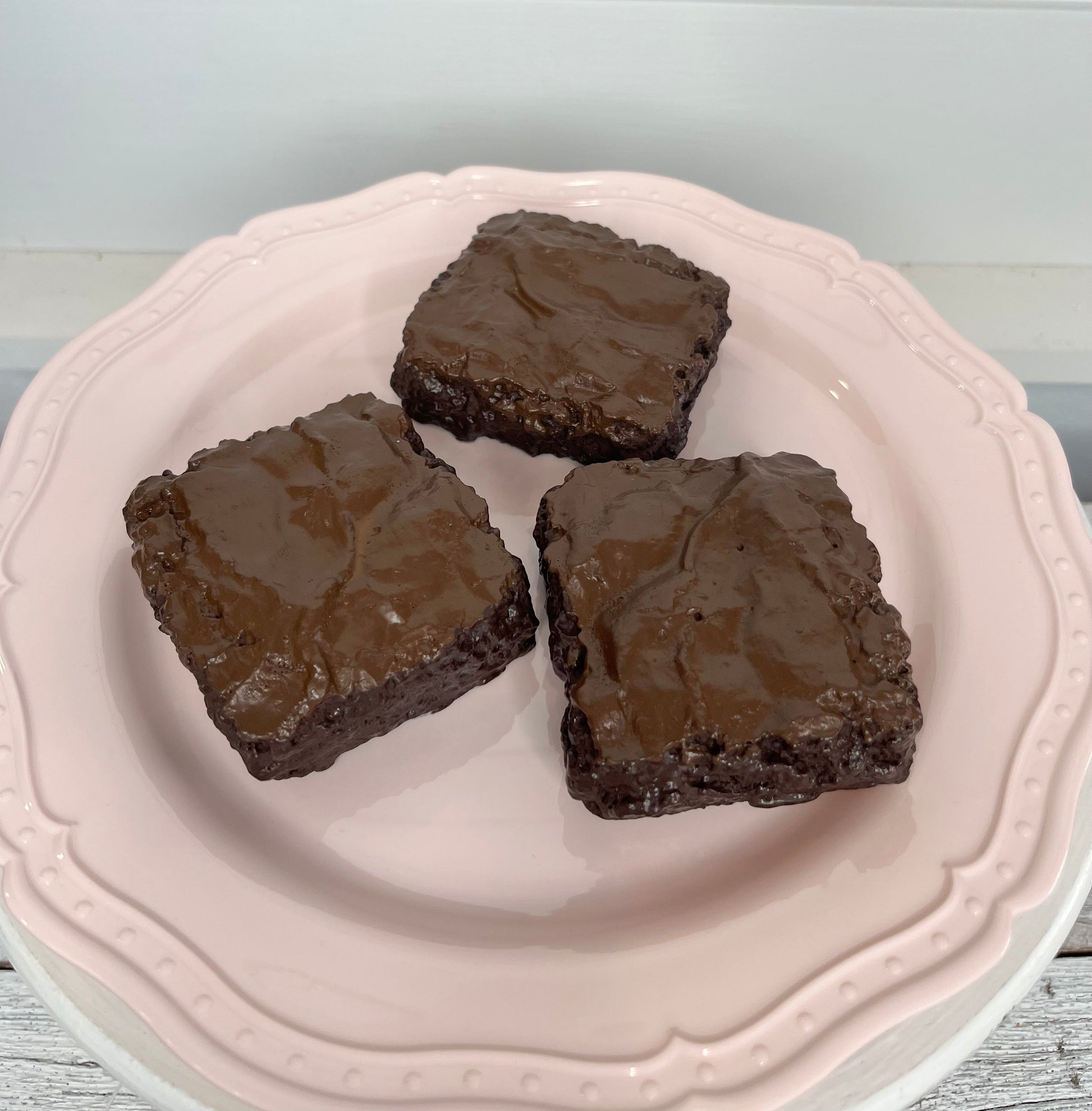One Fake Brownie Food Prop/Fake Bake-TCT1567 TCT Crafts