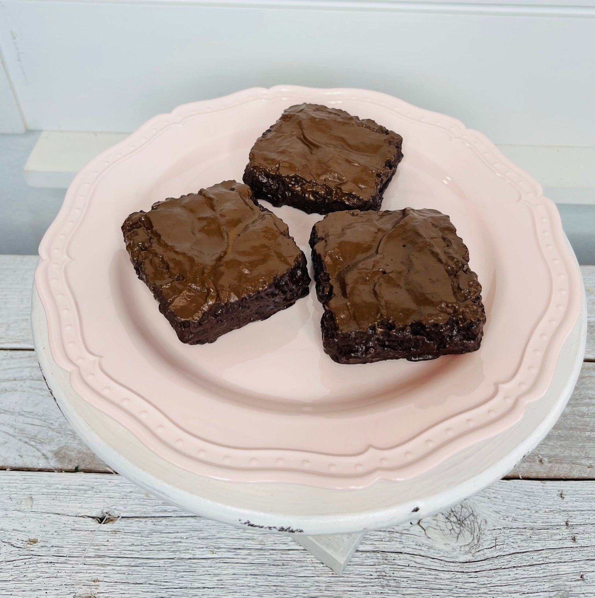 One Fake Brownie Food Prop/Fake Bake-TCT1567 TCT Crafts