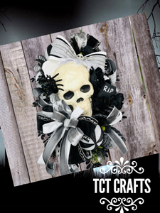 Large Handmade Halloween Skull Skeleton Wreath -TCT1527