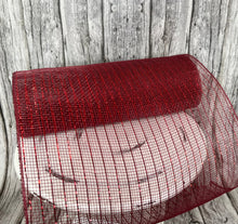 Load image into Gallery viewer, 10.25&quot;x10yd Metallic Value Mesh-Burgundy w/Red Foil (RE800161)