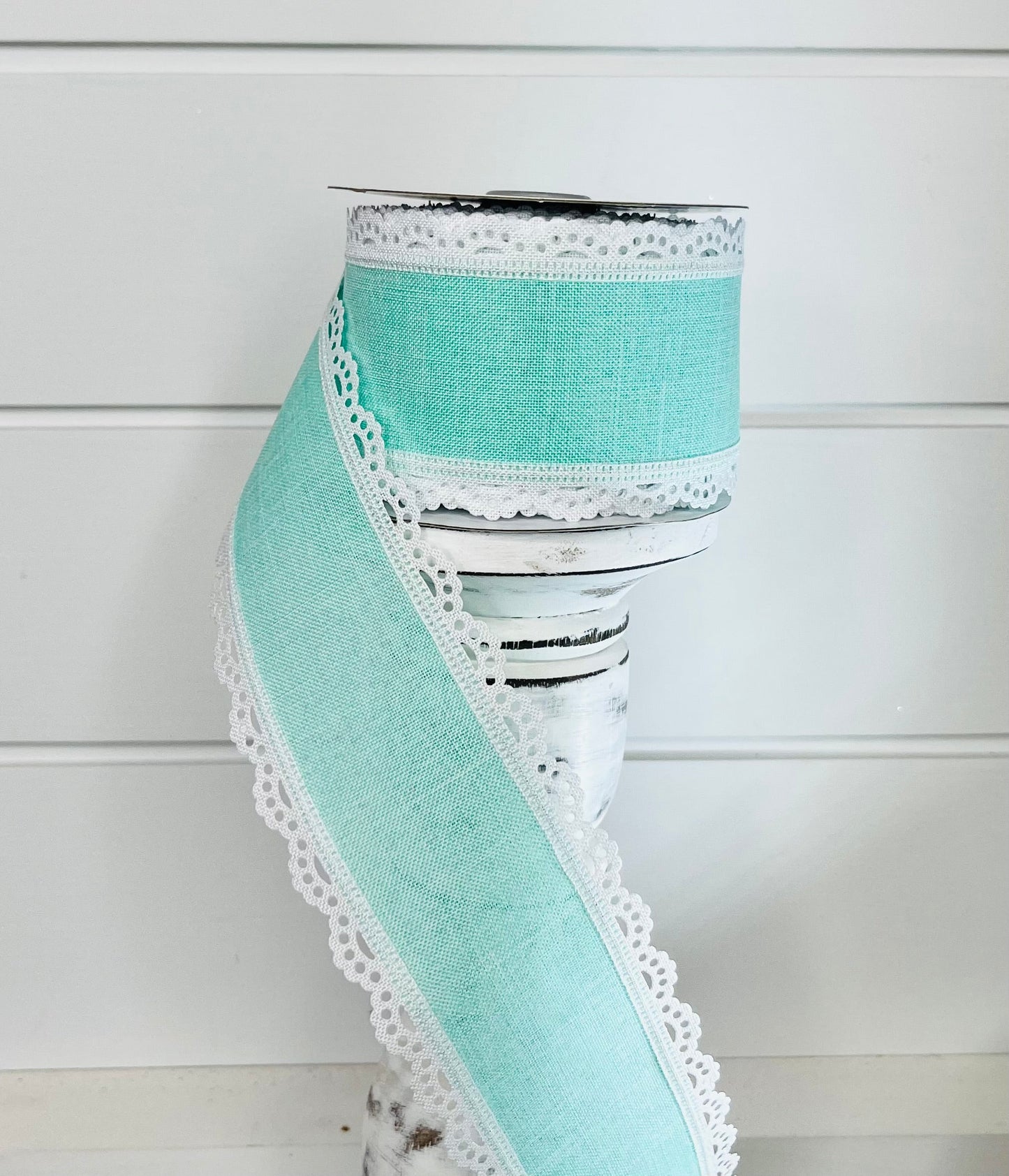 2.5"x10YD Mint Green/White Scalloped Edge Royal Burlap Wired Ribbon - Rustic Charm with a Touch of Elegance-RGA1542AN TCT Crafts