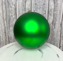 Load image into Gallery viewer, Gorgeous Matte Green Christmas Tree Ball Ornament - 150mm-XH100709